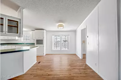 42117 N 10th Street, Phoenix, AZ 85086 - Photo 5