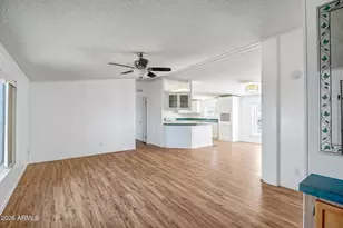 42117 N 10th St, Phoenix, AZ 85086 - Photo 3