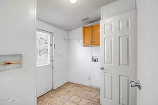 42117 N 10th St, Phoenix, AZ 85086 - Photo 17