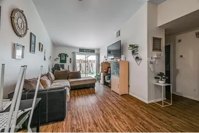619 S Pioneer #Apt B, Mesa, AZ 85204 - Photo 3