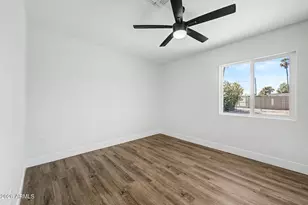 1147 E Flynn Ln, Phoenix, AZ 85014 - Photo 21