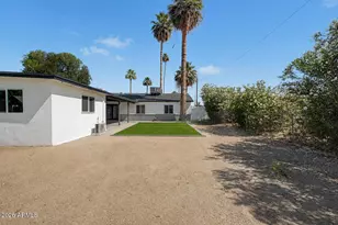 1147 E Flynn Ln, Phoenix, AZ 85014 - Photo 27