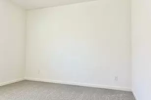12641 W State Ct, Glendale, AZ 85307 - Photo 15