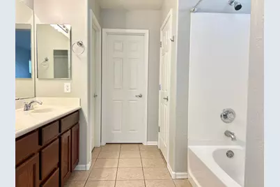 7330 W Midway Avenue, Glendale, AZ 85303 - Photo 17