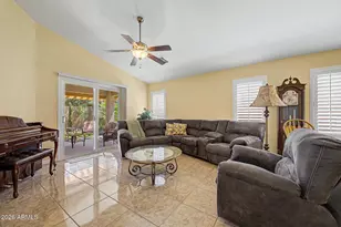 424 W Holstein Trail, San Tan Valley, AZ 85143 - Photo 9