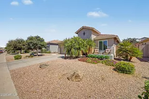 424 W Holstein Trail, San Tan Valley, AZ 85143 - Photo 5