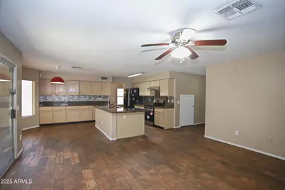 842 N Naples Drive, Chandler, AZ 85226 - Photo 13
