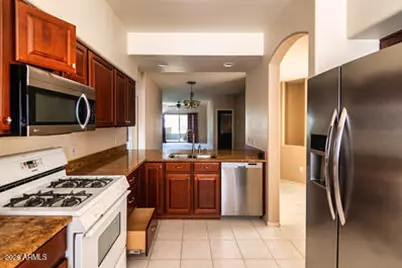 7401 W Arrowhead Clubhouse Drive #2035, Glendale, AZ 85308 - Photo 11