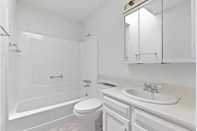 4047 W Sweetwater Avenue, Phoenix, AZ 85029 - Photo 9