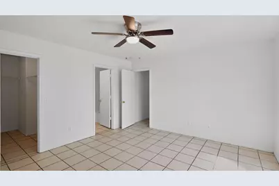 7395 W San Miguel Avenue, Glendale, AZ 85303 - Photo 11