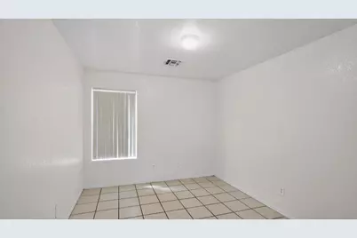 7395 W San Miguel Avenue, Glendale, AZ 85303 - Photo 7