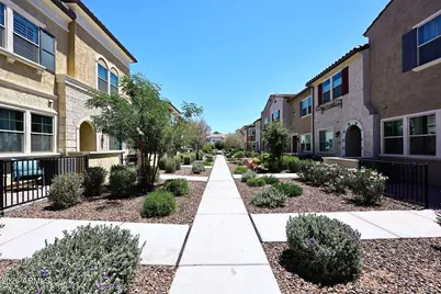 1823 E Chelsea Lane #102, Gilbert, AZ 85295 - Photo 5