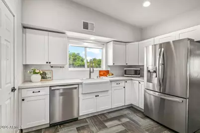 12101 N 36th Street, Phoenix, AZ 85028 - Photo 17