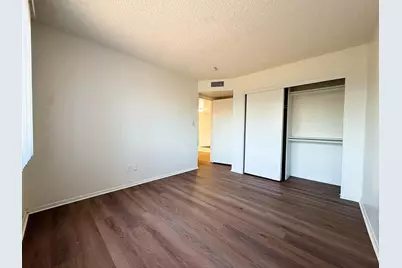 10027 N 34th Lane, Phoenix, AZ 85051 - Photo 11