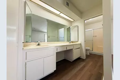 10027 N 34th Lane, Phoenix, AZ 85051 - Photo 19