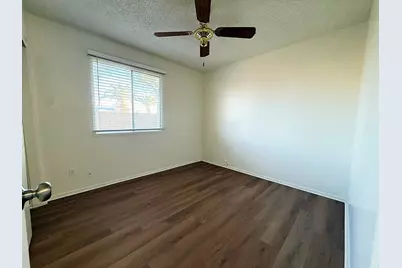 10027 N 34th Lane, Phoenix, AZ 85051 - Photo 13