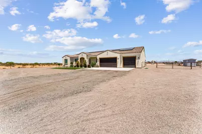 21240 W Morning Vista Drive, Wittmann, AZ 85361 - Photo 13