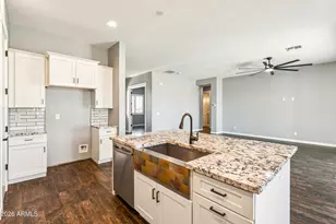 21240 W Morning Vis Dr, Wittmann, AZ 85361 - Photo 11