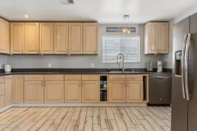 9716 N 55th Avenue, Glendale, AZ 85302 - Photo 3