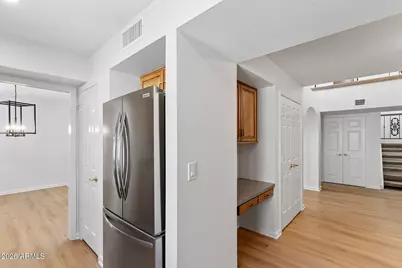 10805 N 9th Place, Phoenix, AZ 85020 - Photo 9
