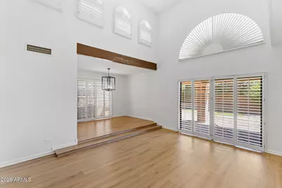 10805 N 9th Place, Phoenix, AZ 85020 - Photo 13
