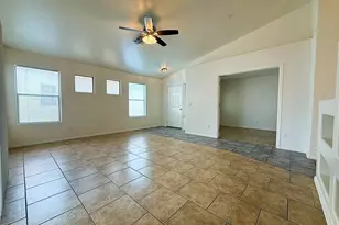 8062 N 109th Dr, Peoria, AZ 85345 - Photo 5