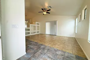 8062 N 109th Dr, Peoria, AZ 85345 - Photo 3