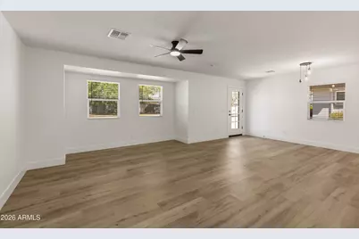 5745 N 13th Place, Phoenix, AZ 85014 - Photo 13