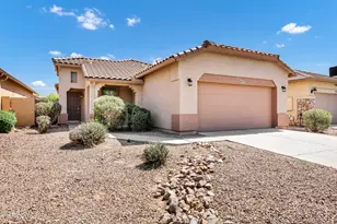45071 W Yucca Ln, Maricopa, AZ 85139 - Photo 3