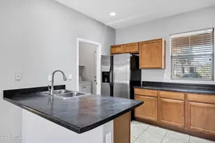 45071 W Yucca Ln, Maricopa, AZ 85139 - Photo 11