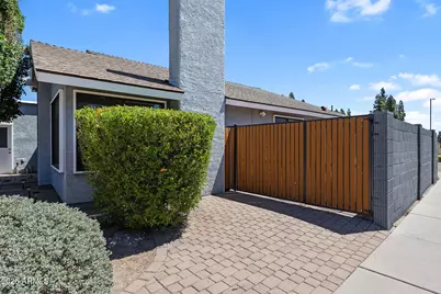 1923 S Henkel Circle, Mesa, AZ 85202 - Photo 9