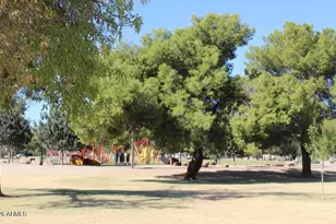 1924 W Lawrence Rd, Phoenix, AZ 85015 - Photo 25