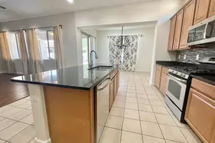 638 E Charlevoix Ave, Gilbert, AZ 85297 - Photo 5