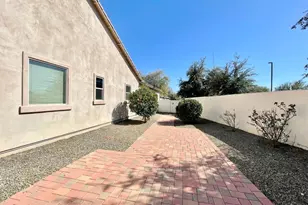 638 E Charlevoix Ave, Gilbert, AZ 85297 - Photo 11