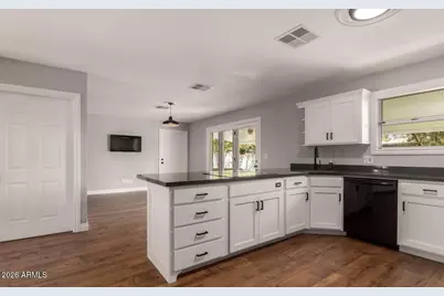 607 W 15th Street, Tempe, AZ 85281 - Photo 7