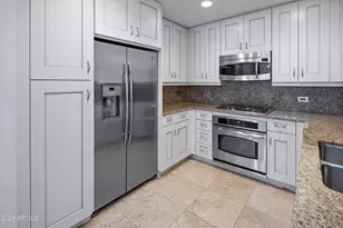 7161 E Rancho Vista Dr, Scottsdale, AZ 85251 - Photo 19
