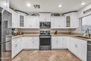 22602 W Yavapai St, Buckeye, AZ 85326 - Photo 9