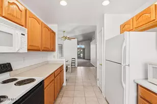 8746 W Lisbon Ln W, Peoria, AZ 85381 - Photo 7