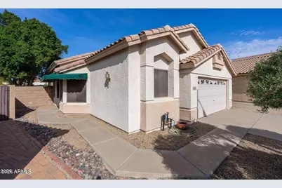 8746 W Lisbon Lane W, Peoria, AZ 85381 - Photo 3