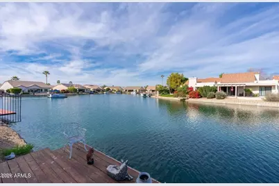 8746 W Lisbon Lane W, Peoria, AZ 85381 - Photo 31