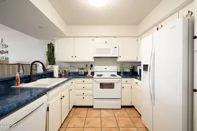 7401 N Scottsdale Road #26, Paradise Valley, AZ 85253 - Photo 9