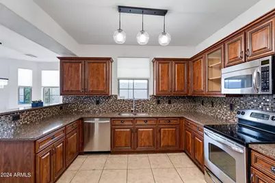 3771 E Kristal Way, Phoenix, AZ 85050 - Photo 19