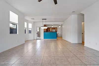 3771 E Kristal Way, Phoenix, AZ 85050 - Photo 9