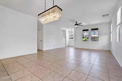 3771 E Kristal Way, Phoenix, AZ 85050 - Photo 7