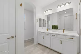 2560 S Betty St, Gilbert, AZ 85295 - Photo 35