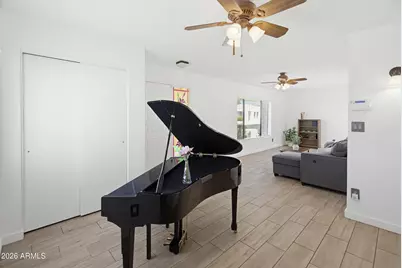 1107 E Michigan Avenue, Phoenix, AZ 85022 - Photo 15