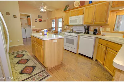 868 W Desert Sky Drive, Casa Grande, AZ 85122 - Photo 13