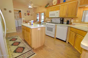 868 W Desert Sky Dr, Casa Grande, AZ 85122 - Photo 13