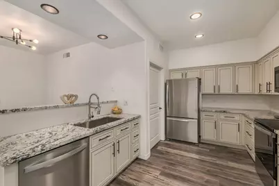 15221 N Clubgate Drive #Unit 1110, Scottsdale, AZ 85254 - Photo 13