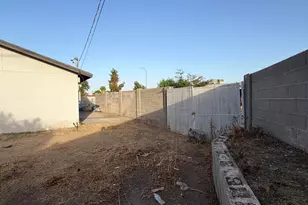 2102 N 50th Ln, Phoenix, AZ 85035 - Photo 23